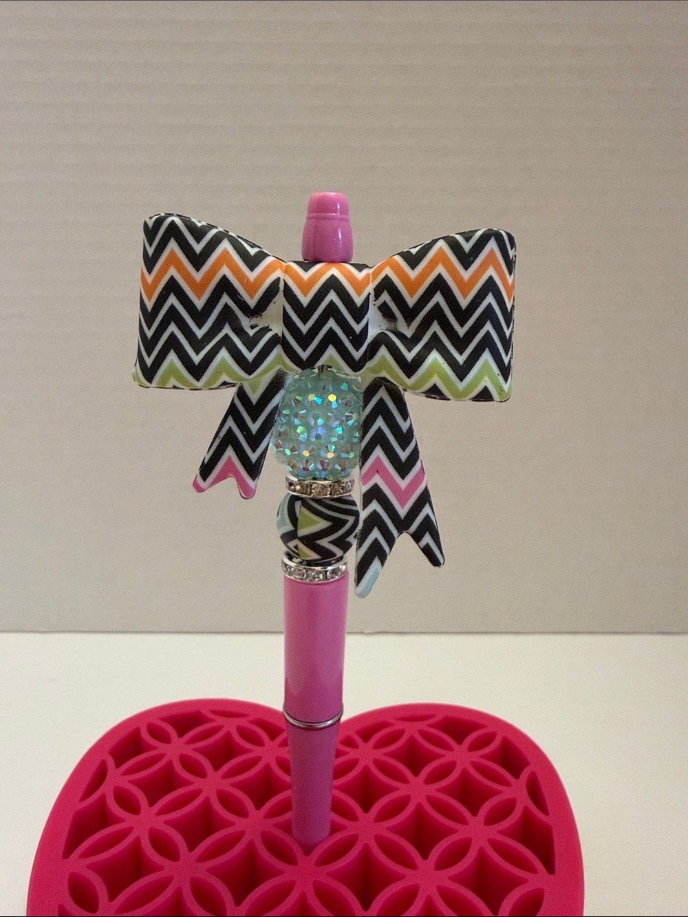 Bow Pen with Multicolor Chevron Accent